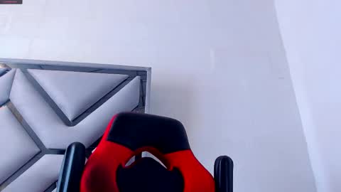 Snapshot of danterouxx chatting on March 2026 06:01:02 PM Dante online show from March 2026 06:01:02 PM