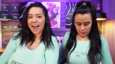 Dany And Alexa online show from November 2025 12:38:01 PM