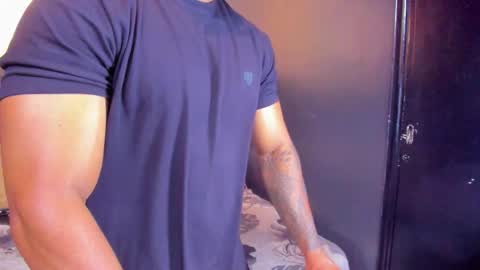 Snapshot of dany_dryy chatting on October 2025 11:27:02 PM Dany online show from October 2025 11:27:02 PM