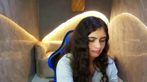 Dany online show from October 2025 01:14:01 PM