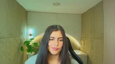 Snapshot of dany_r_ chatting on November 2025 01:10:01 PM Dany online show from November 2025 01:10:01 PM