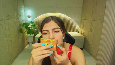 Snapshot of dany_r_ chatting on November 2025 01:32:02 PM Dany online show from November 2025 01:32:02 PM