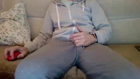 danydotado online show from December 2024 04:06:01 PM