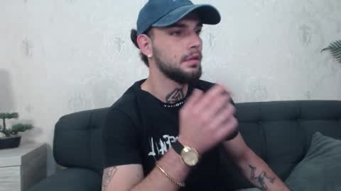 Danyel online show from October 2025 07:01:02 PM