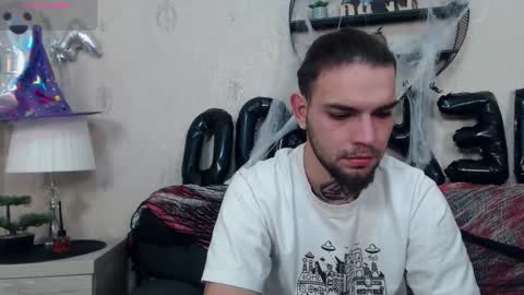 Danyel online show from October 2025 06:51:01 PM