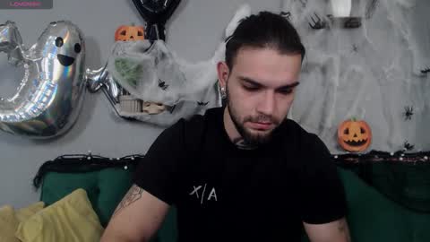 Danyel online show from October 2025 08:35:01 PM