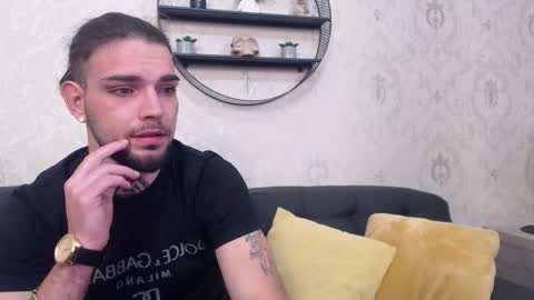 Danyel online show from November 2025 11:03:01 PM