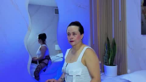 Snapshot of daphne81_ chatting on September 2025 02:25:01 AM Daphne online show from September 2025 02:25:01 AM