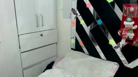 daphne877046 online show from November 2025 07:01:02 PM