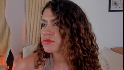 Snapshot of daphne_24 chatting on March 2025 05:17:02 PM Antonella Mora online show from March 2025 05:17:02 PM