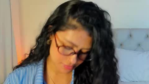 Antonella Mora online show from November 2025 02:39:02 PM