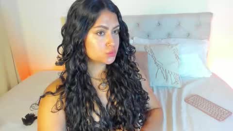 Snapshot of daphne_24 chatting on February 2026 11:33:01 AM Antonella Mora online show from February 2026 11:33:01 AM