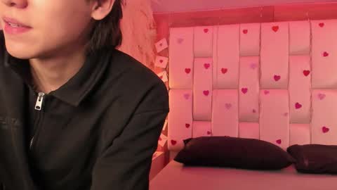 Snapshot of daphne_and_roger chatting on February 2026 11:06:02 AM daphne_and_roger online show from February 2026 11:06:02 AM