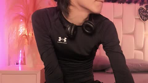 Snapshot of daphne_and_roger chatting on March 2026 11:06:01 AM daphne_and_roger online show from March 2026 11:06:01 AM