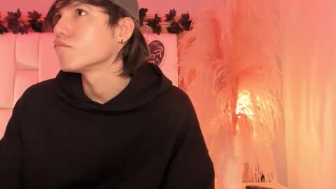 Snapshot of daphne_and_roger chatting on March 2026 11:14:01 AM daphne_and_roger online show from March 2026 11:14:01 AM