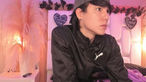 Snapshot of daphne_and_roger chatting on March 2026 11:04:01 AM daphne_and_roger online show from March 2026 11:04:01 AM