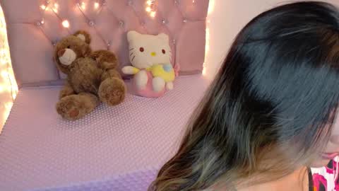 Snapshot of daphne_little chatting on October 2025 12:33:01 AM daphne_little online show from October 2025 12:33:01 AM