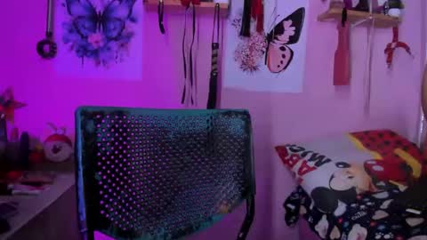 Snapshot of daphneandrade chatting on February 2025 12:43:02 PM daphneandrade online show from February 2025 12:43:02 PM