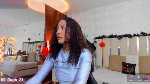 Snapshot of daphnne_tay chatting on October 2025 03:18:02 AM dhapnne online show from October 2025 03:18:02 AM