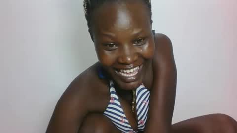 ESTHER online show from January 2026 07:32:01 AM