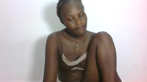 ESTHER online show from February 2026 04:04:01 PM