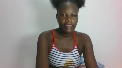 Snapshot of darberry21 chatting on April 2026 05:05:01 AM ESTHER online show from April 2026 05:05:01 AM