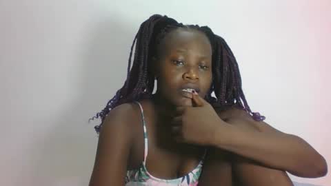 Snapshot of darberry21 chatting on April 2026 06:00:02 AM ESTHER online show from April 2026 06:00:02 AM