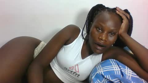 Snapshot of darberry21 chatting on April 2026 07:04:02 PM ESTHER online show from April 2026 07:04:02 PM