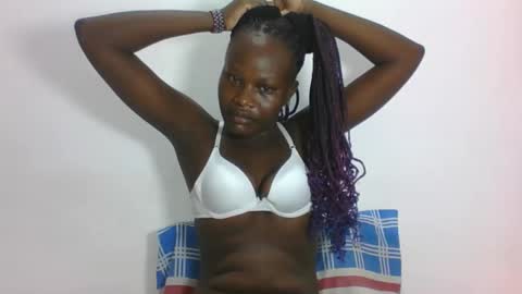 Snapshot of darberry21 chatting on April 2026 05:29:02 AM ESTHER online show from April 2026 05:29:02 AM