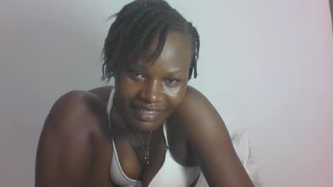 Snapshot of darberry21 chatting on May 2026 05:09:01 PM ESTHER online show from May 2026 05:09:01 PM