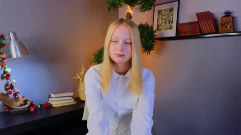 Kami online show from November 2025 03:28:01 AM