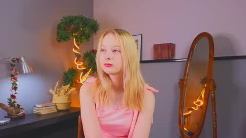 Kami online show from December 2025 02:50:01 AM