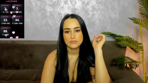 Snapshot of darciejane chatting on July 2026 05:45:01 PM Darcie online show from July 2026 05:45:01 PM