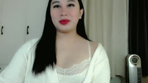 Snapshot of darcy_world chatting on December 2024 07:26:02 PM DARCY online show from December 2024 07:26:02 PM