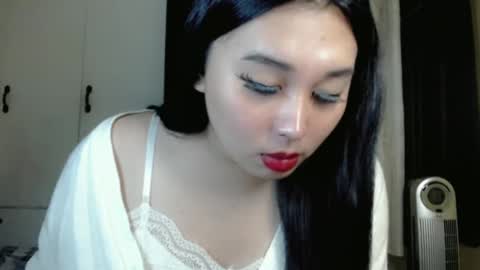 Snapshot of darcy_world chatting on December 2024 07:32:01 PM DARCY online show from December 2024 07:32:01 PM