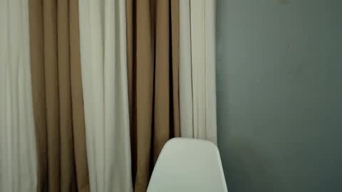 Snapshot of darcy_world chatting on February 2025 04:35:01 PM DARCY online show from February 2025 04:35:01 PM