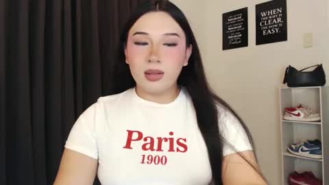 Snapshot of darcy_world chatting on October 2025 04:35:02 AM DARCY online show from October 2025 04:35:02 AM