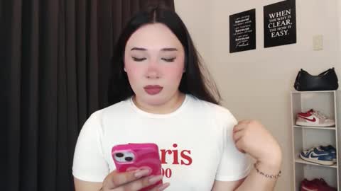 Snapshot of darcy_world chatting on October 2025 05:19:01 AM DARCY online show from October 2025 05:19:01 AM