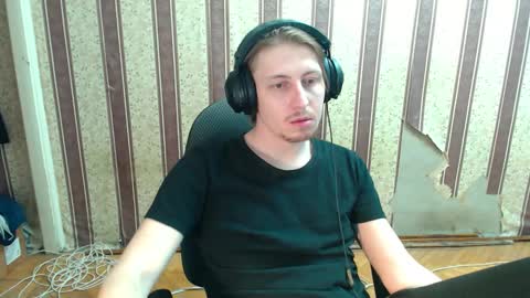 darienlarge online show from October 2025 06:01:02 AM