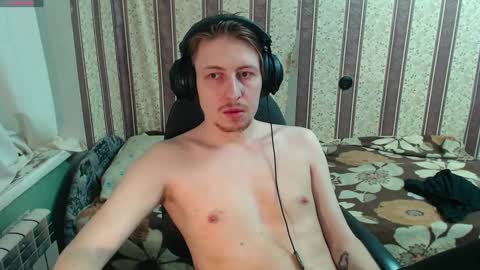 darienlarge online show from October 2025 02:44:01 AM