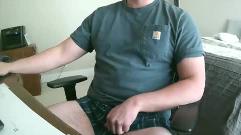 Snapshot of darin14 chatting on April 2026 08:14:01 PM Darren14 online show from April 2026 08:14:01 PM