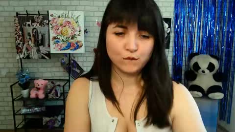 Snapshot of darina_m_ chatting on February 2025 11:55:01 AM Darina online show from February 2025 11:55:01 AM