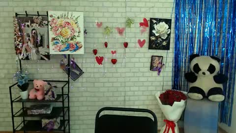 Snapshot of darina_m_ chatting on March 2025 08:35:01 AM Darina online show from March 2025 08:35:01 AM