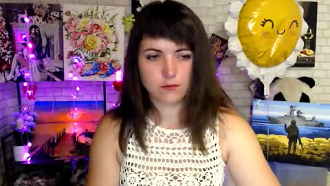 Snapshot of darina_m_ chatting on September 2025 04:58:02 AM Darina online show from September 2025 04:58:02 AM