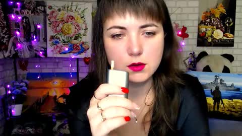 Snapshot of darina_m_ chatting on November 2025 03:01:02 AM Darina online show from November 2025 03:01:02 AM