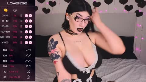 Snapshot of dario_doll_ chatting on December 2024 12:01:02 PM Daria online show from December 2024 12:01:02 PM