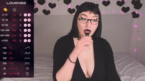 Snapshot of dario_doll_ chatting on January 2025 01:24:01 PM Daria online show from January 2025 01:24:01 PM