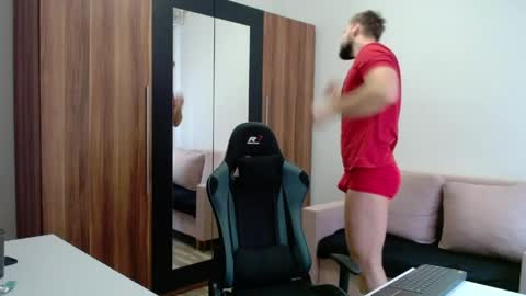 darius_94 online show from June 2026 04:45:01 AM