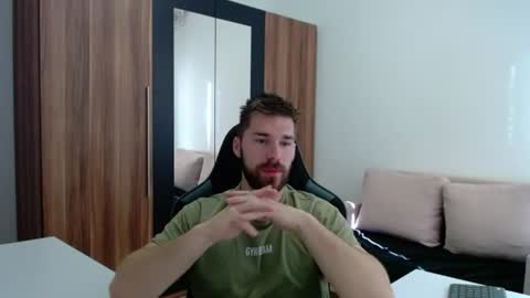 darius_94 online show from June 2026 05:39:01 AM