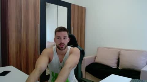 darius_94 online show from June 2026 09:08:01 AM